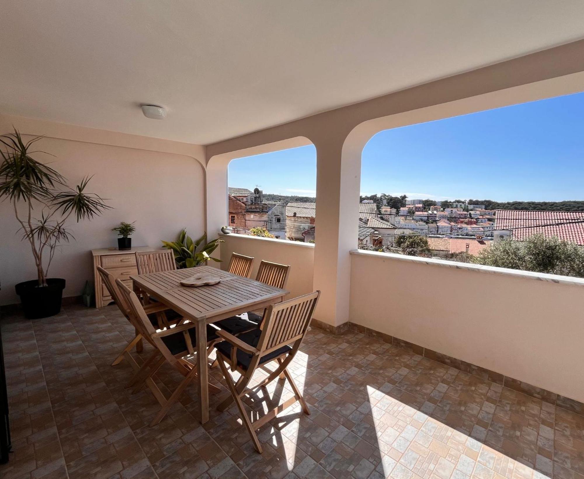 Apartment Oscar Mali Lošinj Extérieur photo